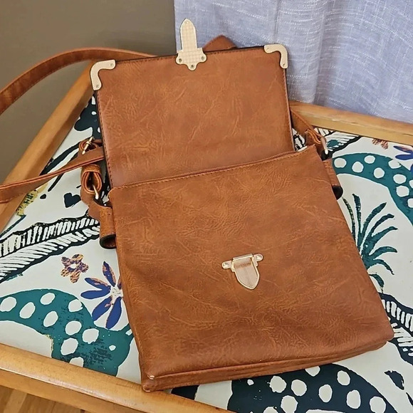 ISABELLE PURSE - Picture 5 of 9